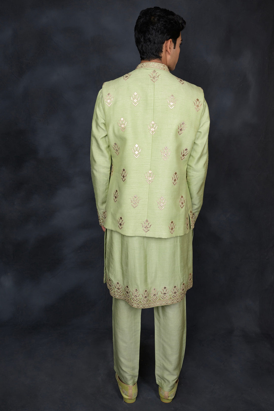 Discerning Short Open Jacket & Kurta Set