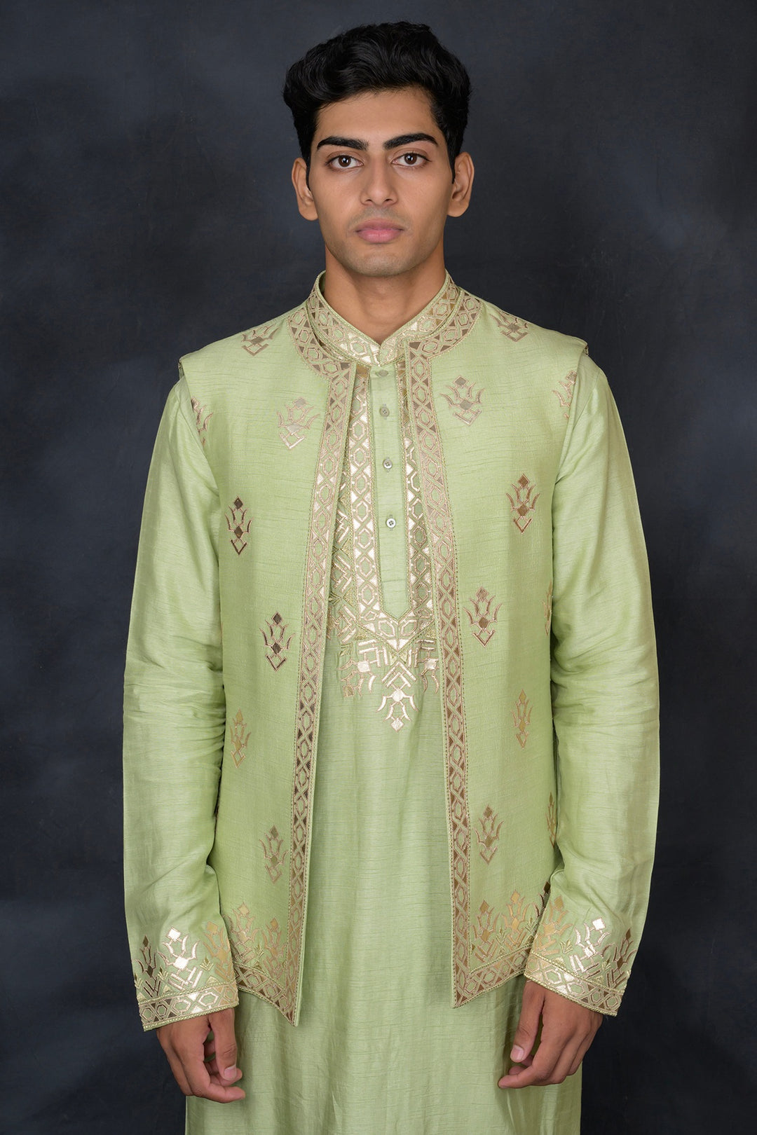 Discerning Short Open Jacket & Kurta Set