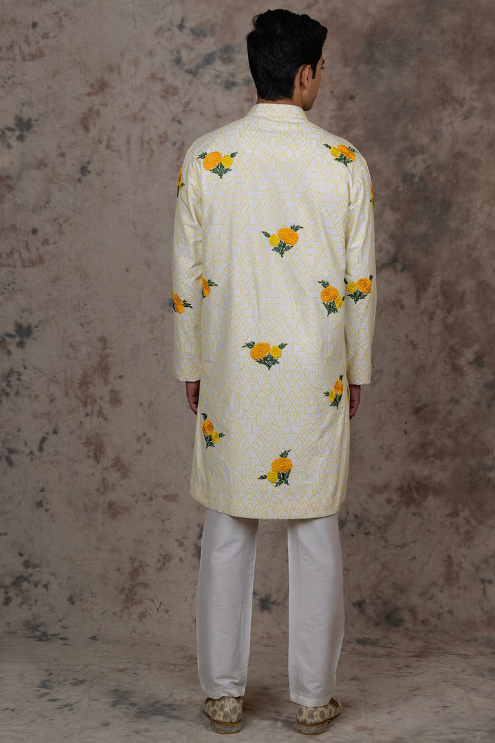 Exemplary Kurta Set