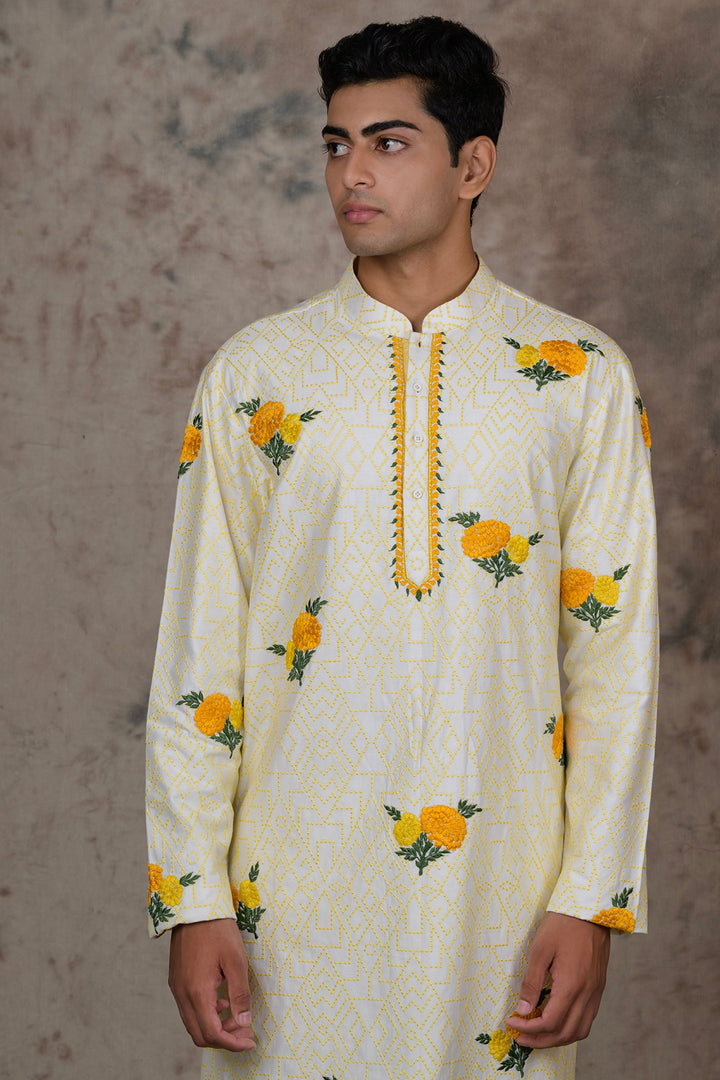 Exemplary Kurta Set