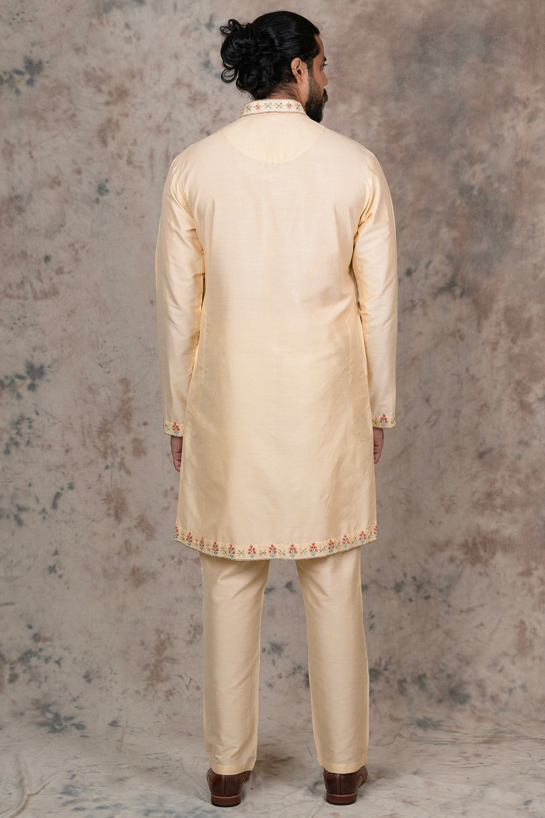 Grandeur Kurta Set