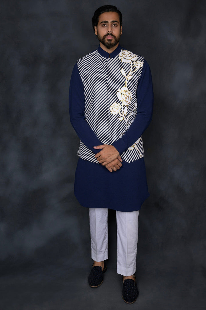 Exquis Short Jacket & Kurta Set