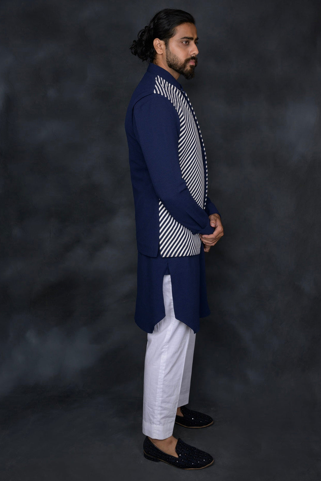 Exquis Short Jacket & Kurta Set